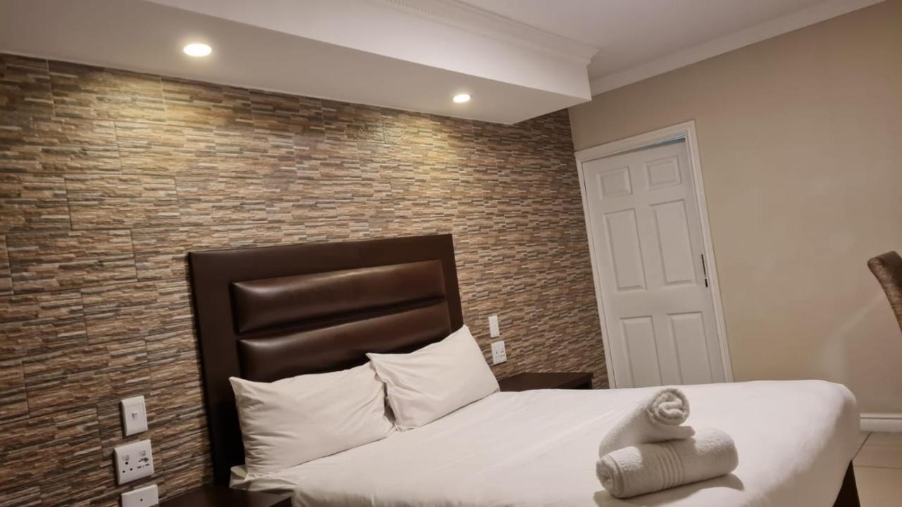 Bayside Hotel Pinetown New Germany Экстерьер фото