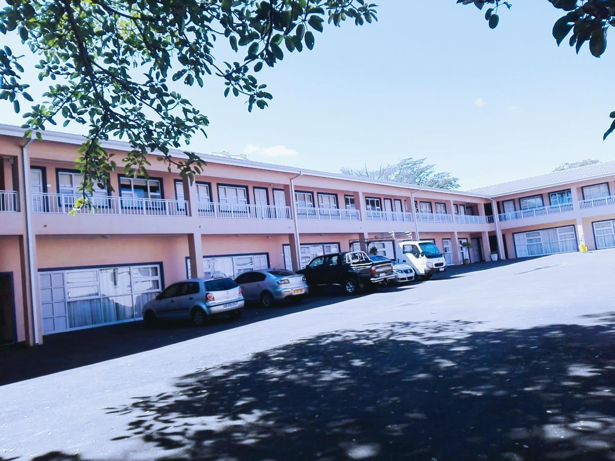 Bayside Hotel Pinetown New Germany Экстерьер фото