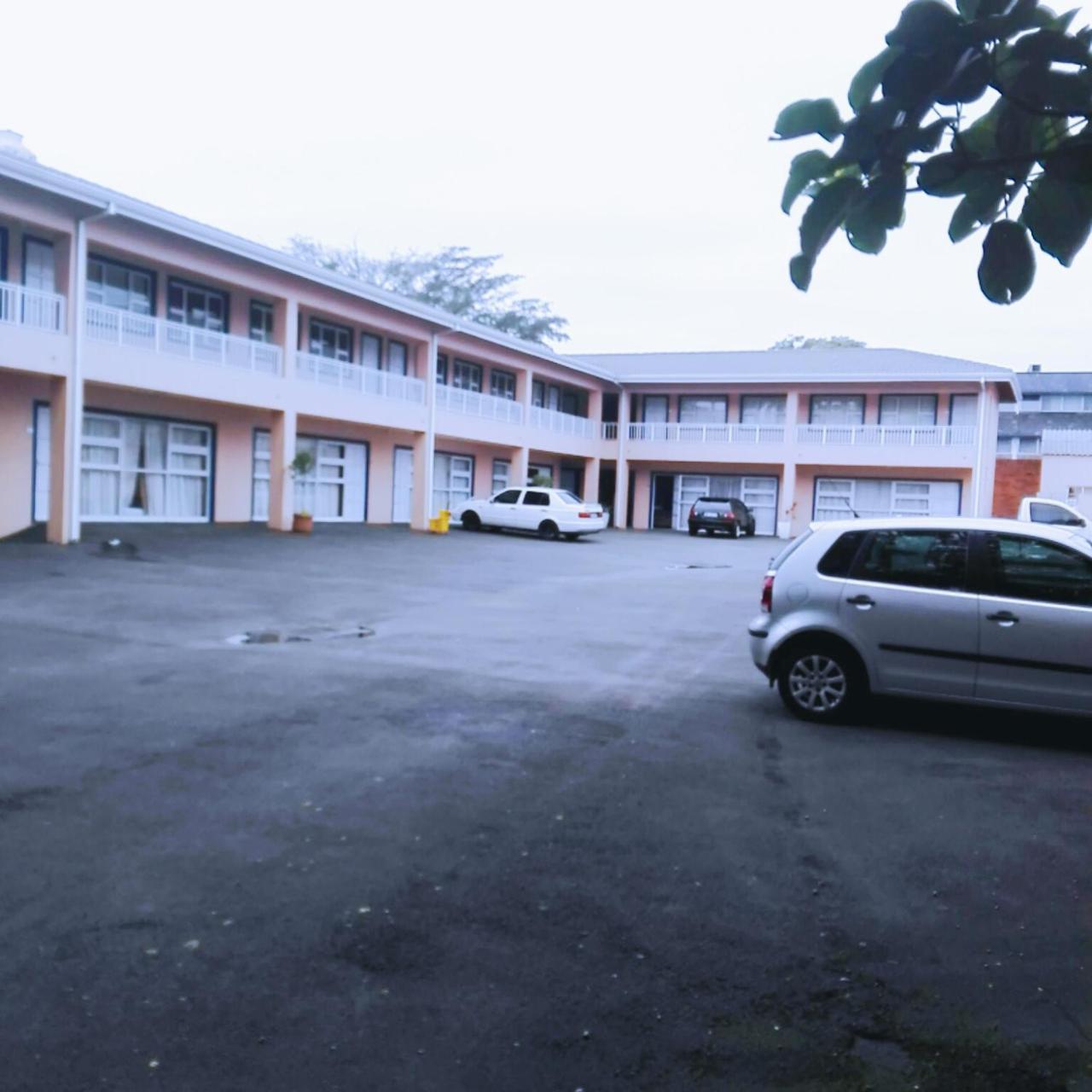 Bayside Hotel Pinetown New Germany Экстерьер фото